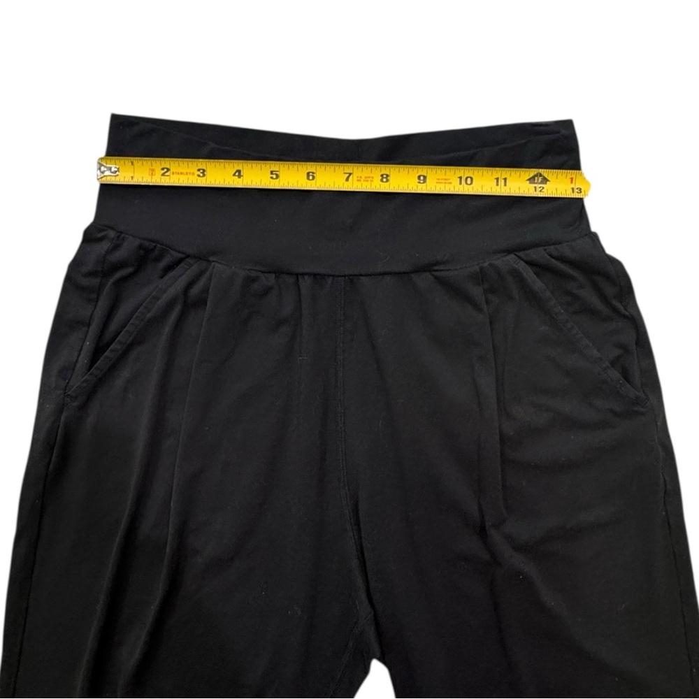 Vuori Lux At Ease Harem Black Joggers - Picture 4 of 6